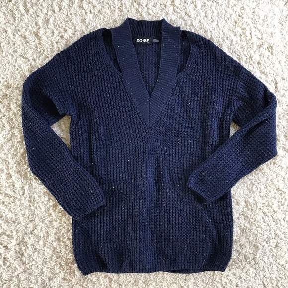 Do + Be Blue Sweater. Size medium - Picture 2 of 4